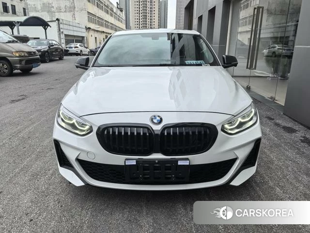 BMW 1 series 2023 Белый из Китая, фото 6