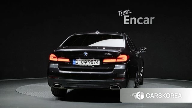 BMW 5 Series (G30) id 4292902 из Кореи 24
