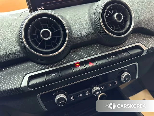 Audi Q2L id 3863658 из Китая 20