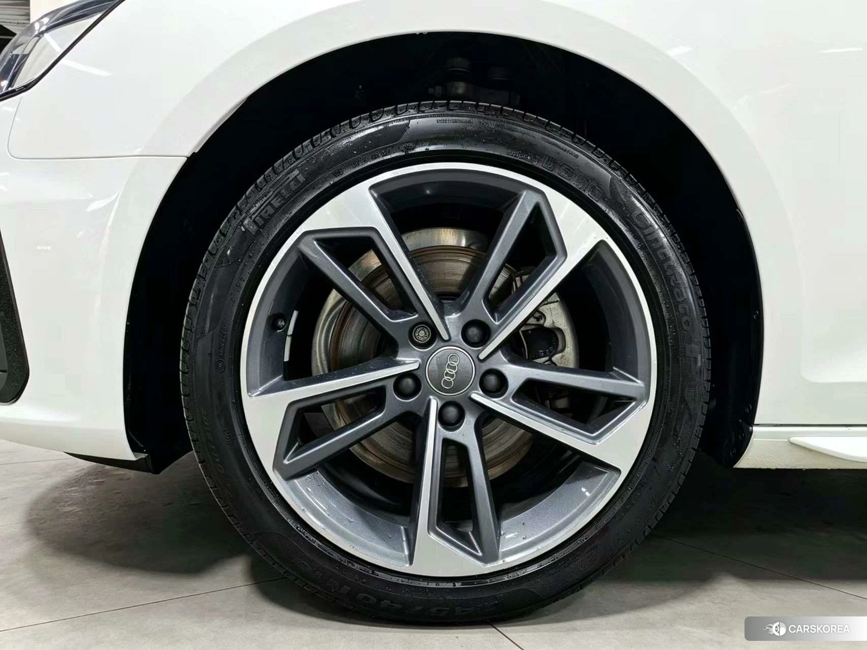 Audi A4L id 4455535 из Китая 11