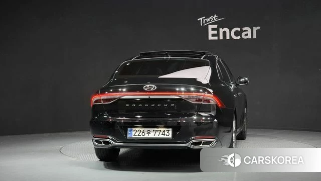 Hyundai The New Grandeur IG Hybrid id 4395877 из Кореи 27
