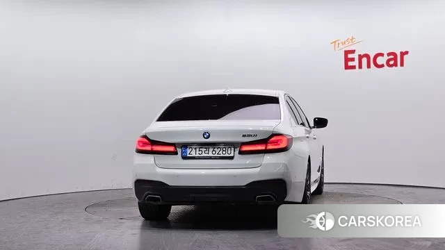 BMW 5 Series (G30) id 3721633 из Кореи 14