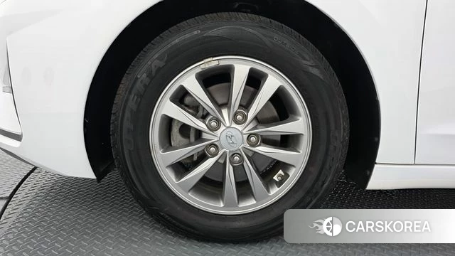 Hyundai The New Avante AD id 4672635 из Кореи 25