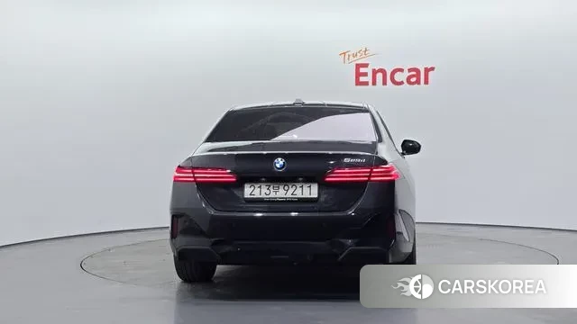 BMW 5 Series (G60) id 3689453 из Кореи 14