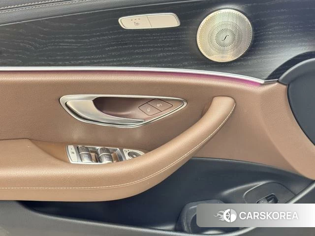 Mercedes-Benz E-class (imported) id 4278752 из Китая 18