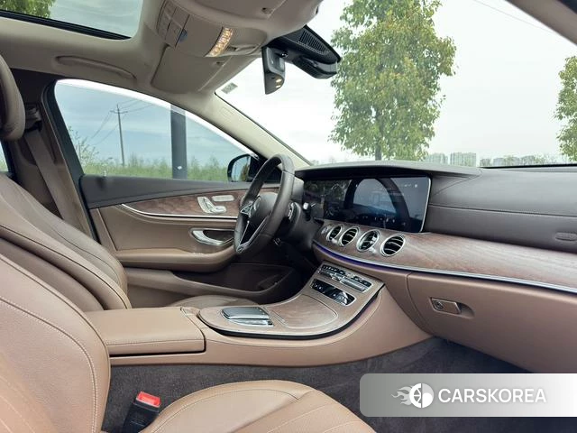 Mercedes-Benz E-class 2022 Черный из Китая, фото 4