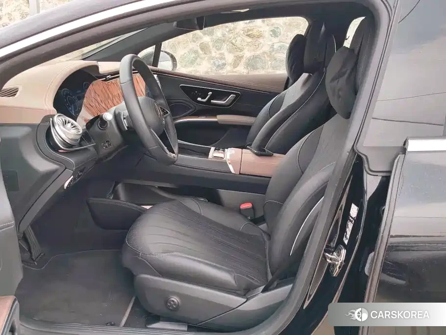Mercedes-Benz EQS 2025 Черный из Китая, фото 4