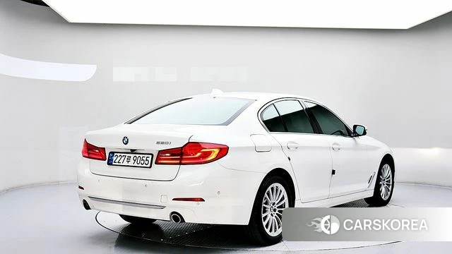 BMW 5 Series (G30) id 4717639 из Кореи 14