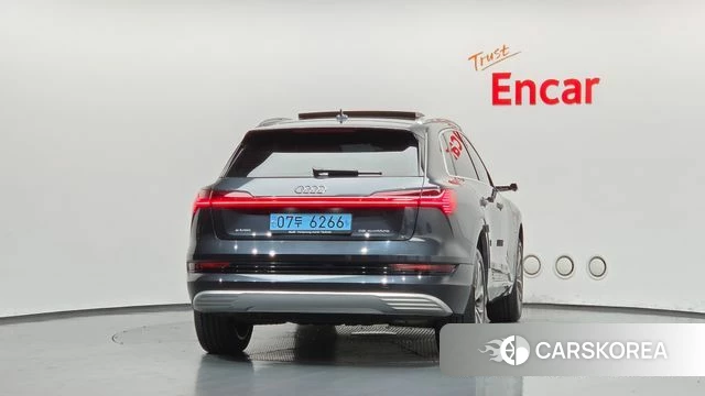 Audi e-Tron id 4855771 из Кореи 14