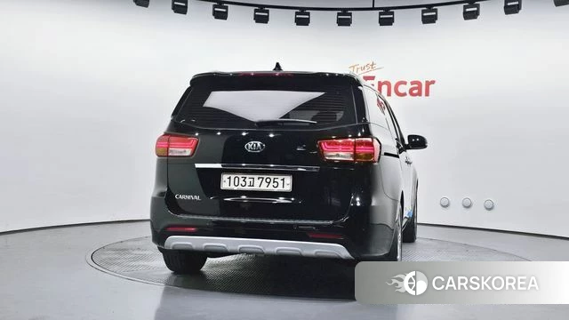 Kia All New Carnival id 4397968 из Кореи 14