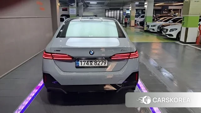 BMW 5 Series (G60) id 3732667 из Кореи 8