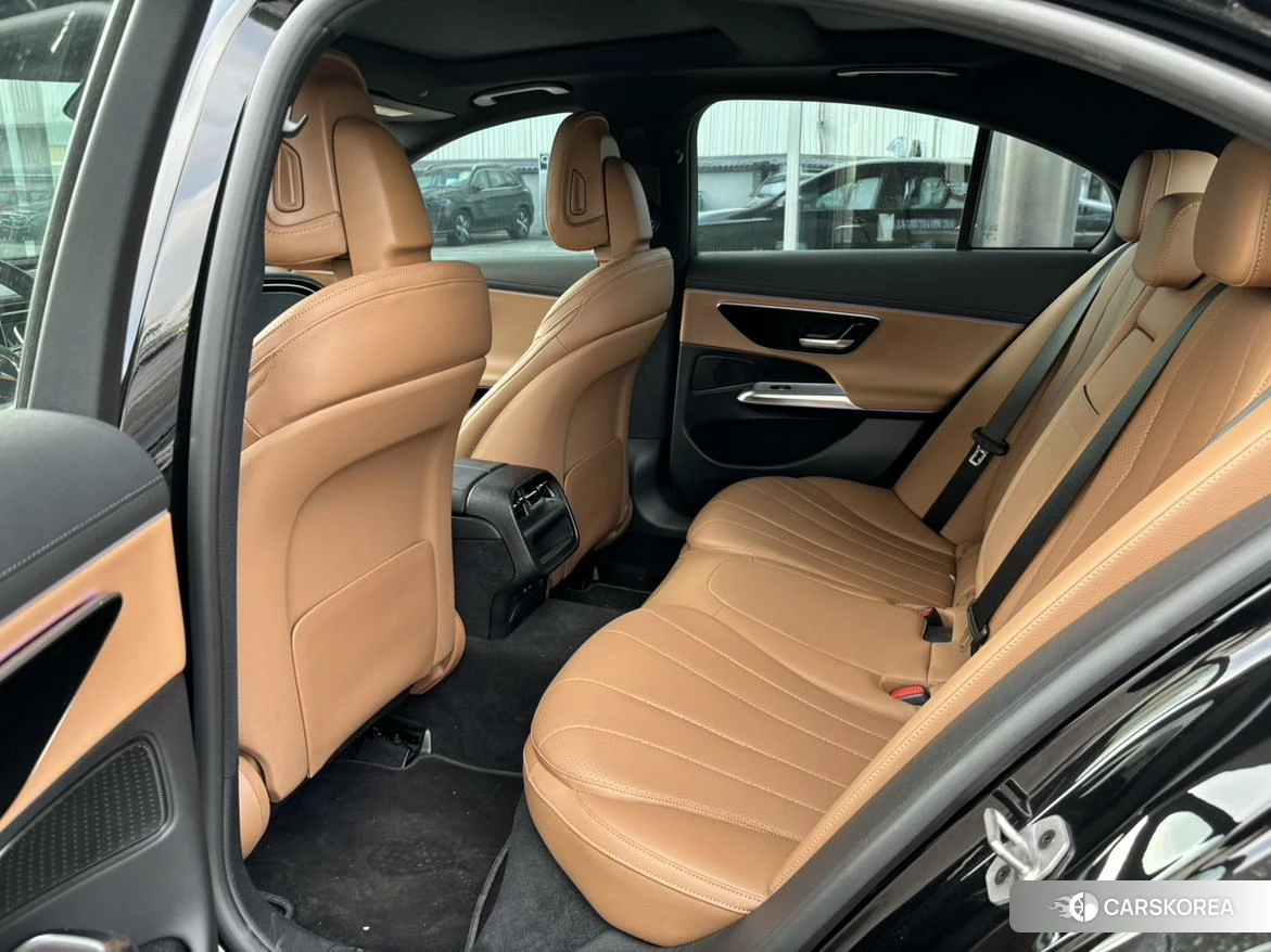 Mercedes-Benz E-class (imported) 2024 Черный из Китая, фото 5