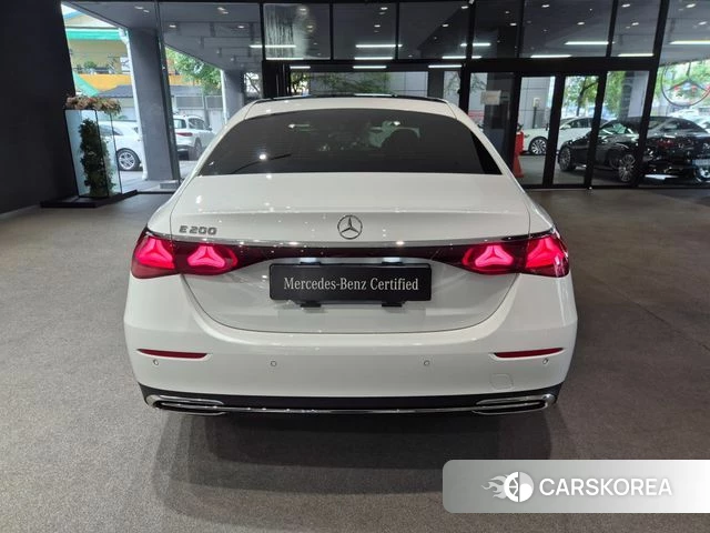 Mercedes-Benz E-Class W214 id 4617264 из Кореи 14