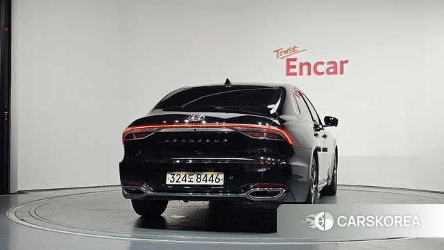 Hyundai The New Grandeur IG id 4657035 из Кореи 27