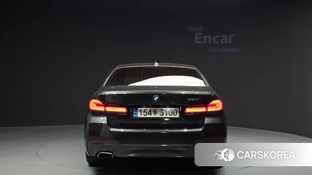 BMW 5 Series (G30) id 3395886 из Кореи 14