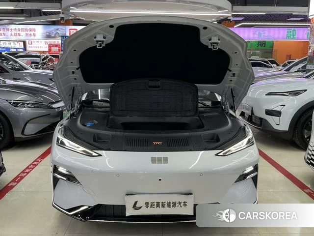 Geely Galaxy Galaxy E8 id 4190498 из Китая 12