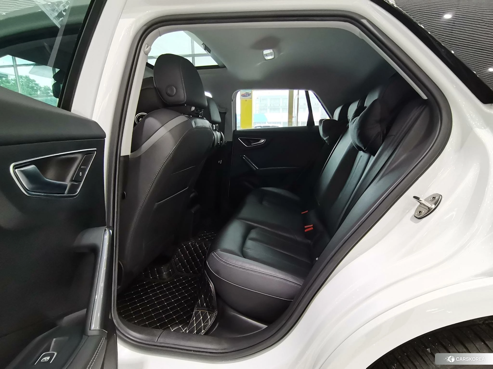 Audi Q2L id 4492921 из Китая 8