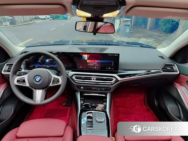 BMW i3 2024 Черный из Китая, фото 4