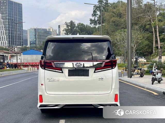 Toyota Elfa id 4278146 из Китая 10