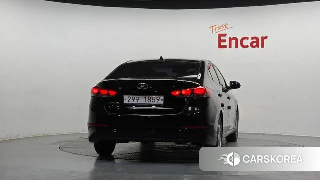 Hyundai Avante AD id 3886426 из Кореи 14