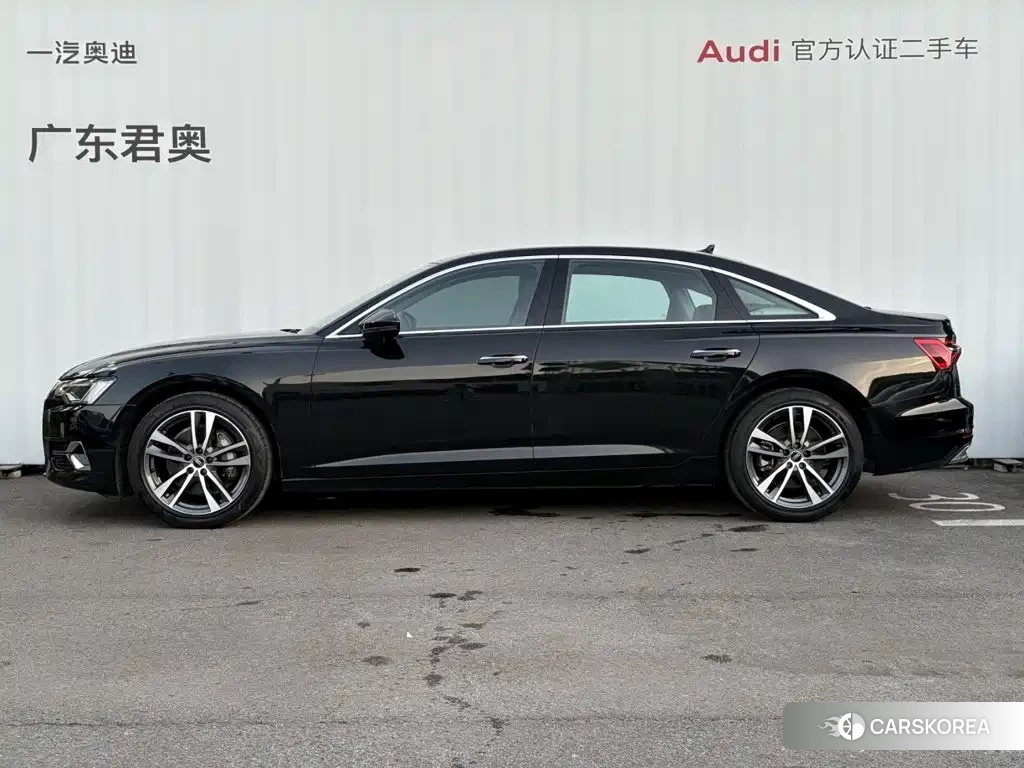 Audi A6L id 4617069 из Китая 12