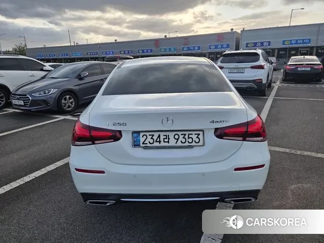 Mercedes-Benz A-Class W177 id 3463817 из Кореи 14