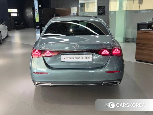Mercedes-Benz E-Class W214 id 4669816 из Кореи 12