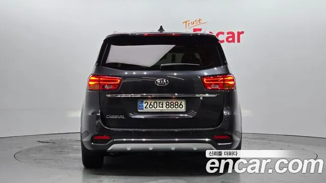 Kia The New Carnival id 2460965 из Кореи 14