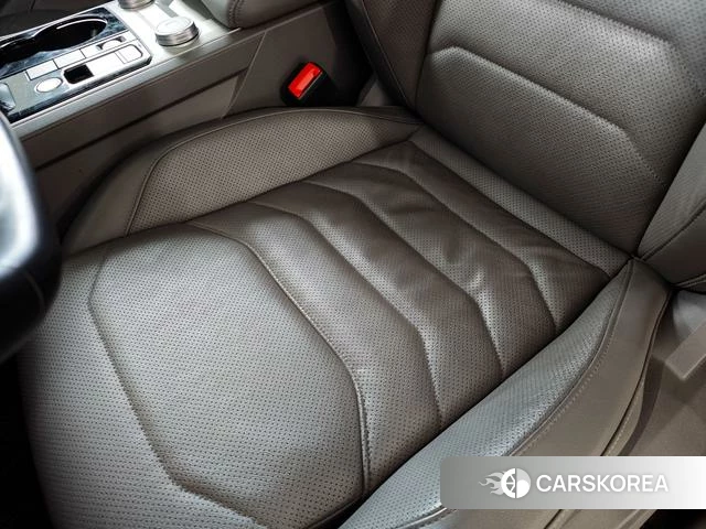 Volkswagen Touareg id 4301167 из Китая 20