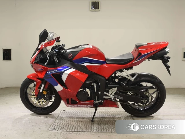 Honda CBR600RR 2021 из Японии, фото 2