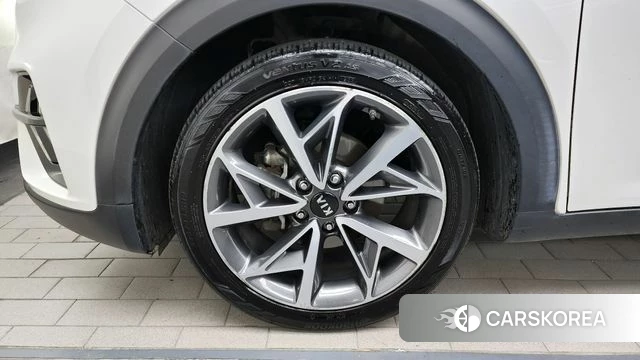 Kia The New Niro id 4402976 из Кореи 26