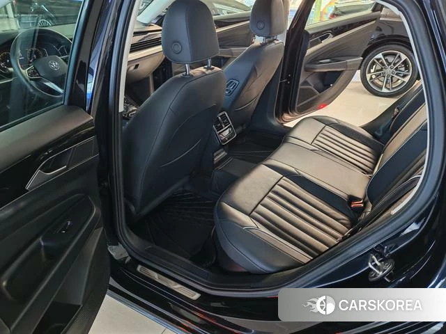 Volkswagen Passat 2023 Черный из Китая, фото 4