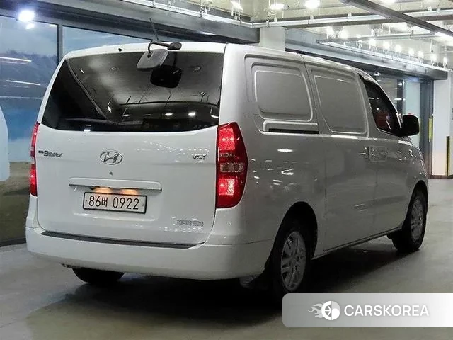 Hyundai The New Grand Starex id 3499876 из Кореи 10