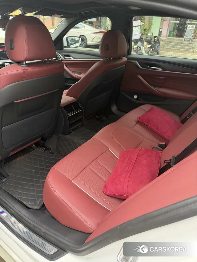 BMW 5 series 2023 Белый из Китая, фото 4