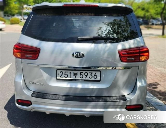 Kia The New Carnival 2018 Серебряный из Кореи, фото 5