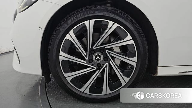 Mercedes-Benz E-Class W214 id 4715358 из Кореи 30