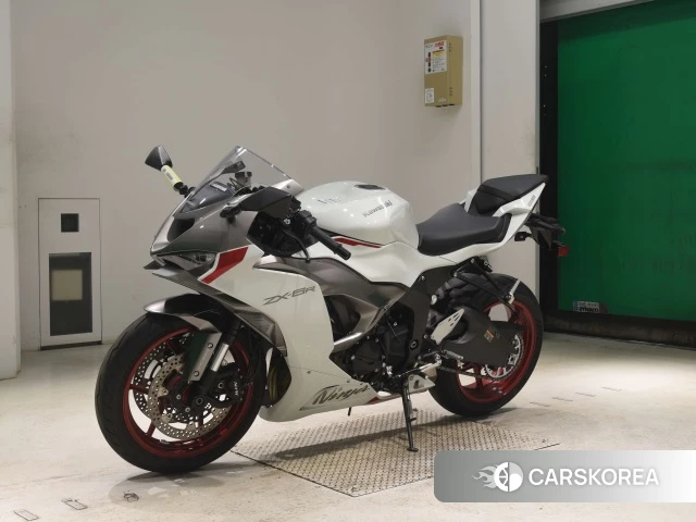 Kawasaki ZX-6R NINJA ABS 2025 из Японии, фото 4