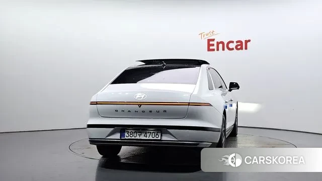 Hyundai Grandeur (GN7) id 3147915 из Кореи 14