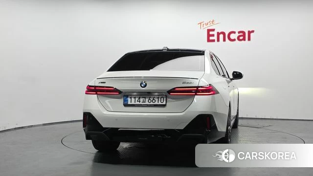 BMW 5 Series (G60) id 4515668 из Кореи 14