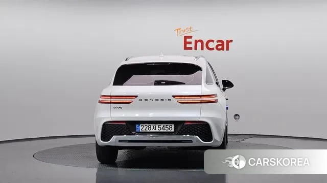 Genesis GV70 id 3305449 из Кореи 14