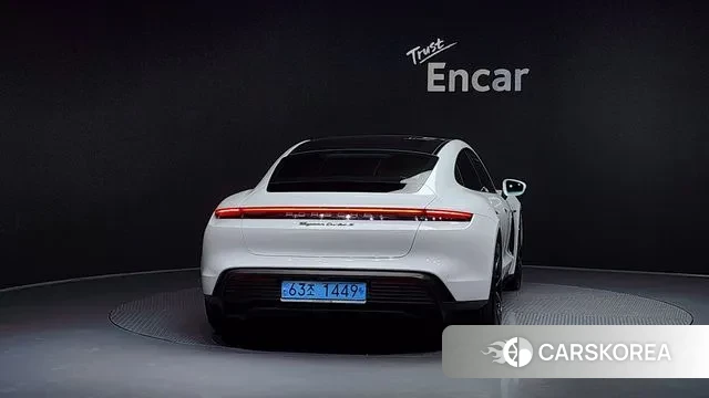 Porsche Taycan id 3365946 из Кореи 14