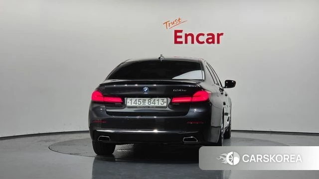 BMW 5 Series (G30) id 4423217 из Кореи 32