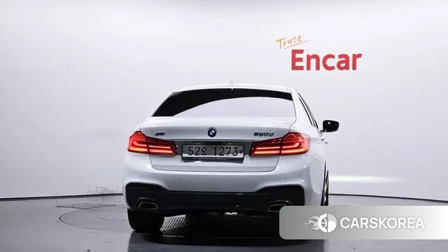 BMW 5 Series (G30) id 3345422 из Кореи 14