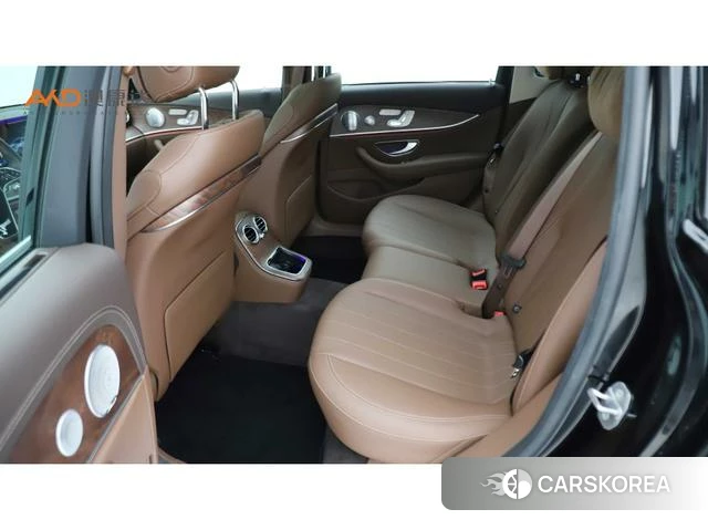 Mercedes-Benz E-class id 4238818 из Китая 4