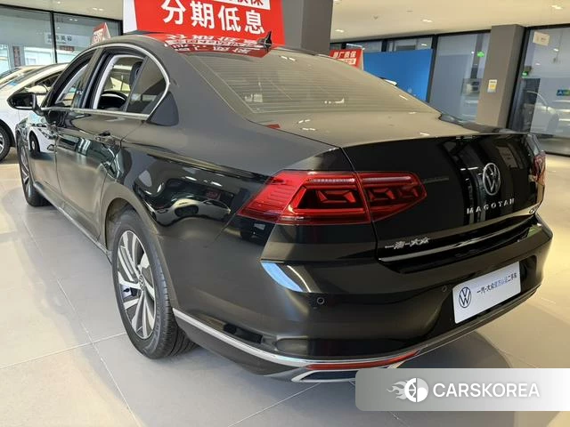 Volkswagen Magotan PHEV 2023 Черный из Китая, фото 4