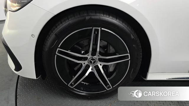 Mercedes-Benz E-Class W214 id 3841030 из Кореи 14