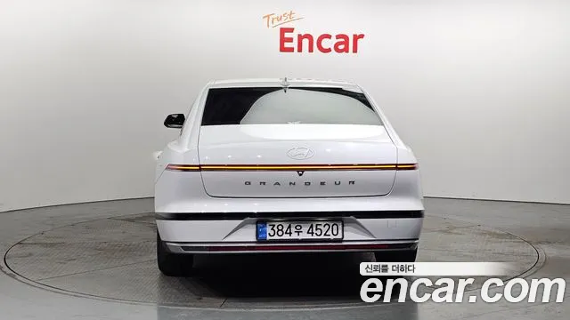 Hyundai Grandeur (GN7) id 2448591 из Кореи 14