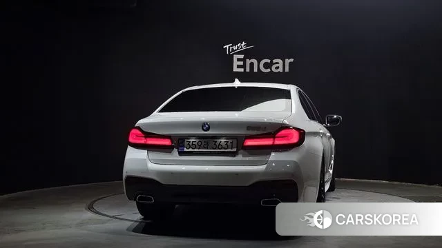 BMW 5 Series (G30) id 2979412 из Кореи 14