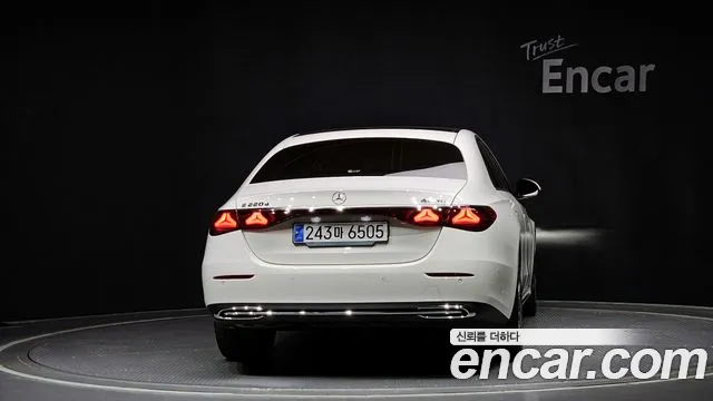 Mercedes-Benz E-Class W214 id 2699549 из Кореи 14