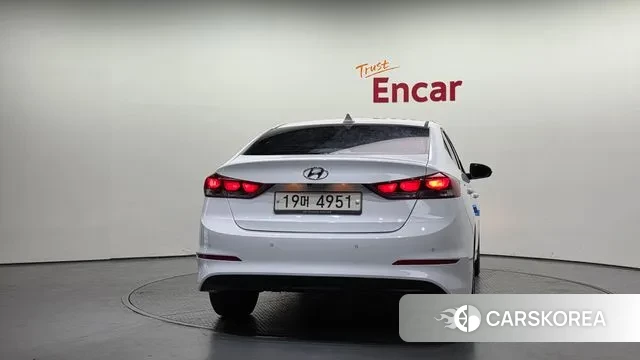 Hyundai Avante AD id 3789596 из Кореи 14